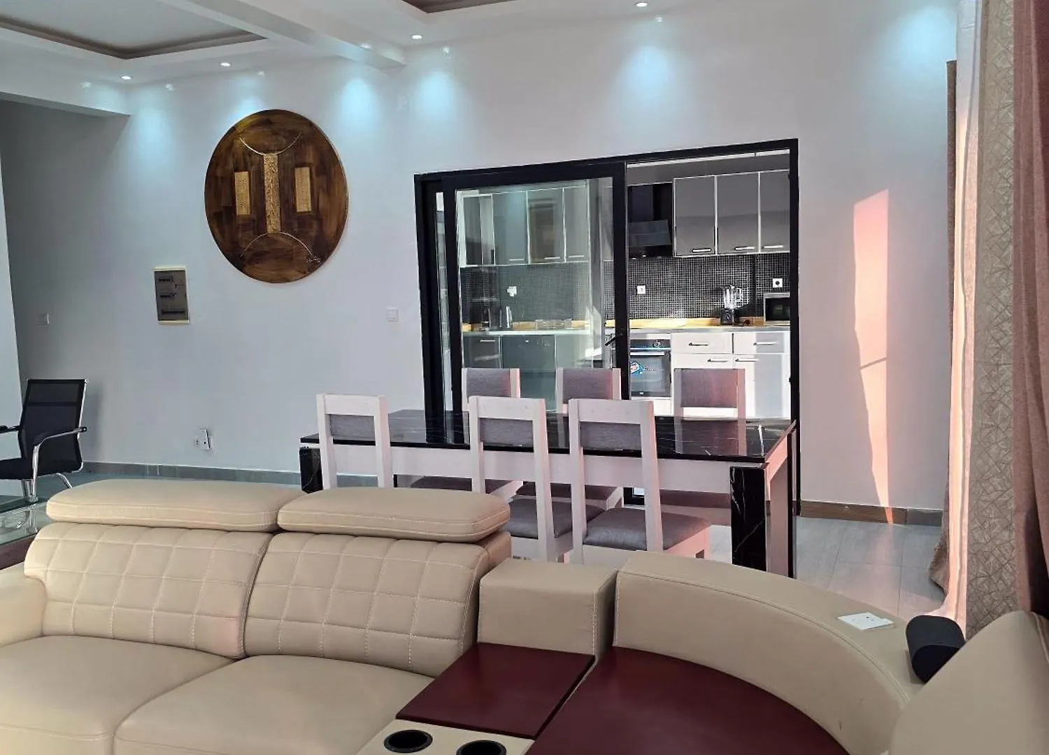 Ambassade Prestige Suite - Appartement Spacieux 达喀尔 0*,  塞内加尔